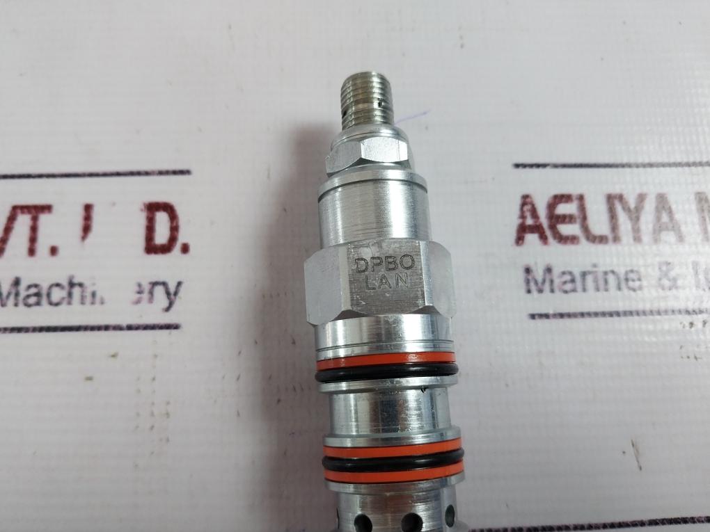 Sun Hydraulics Dpbolan 3-way, Pilot-operated, Directional Valve