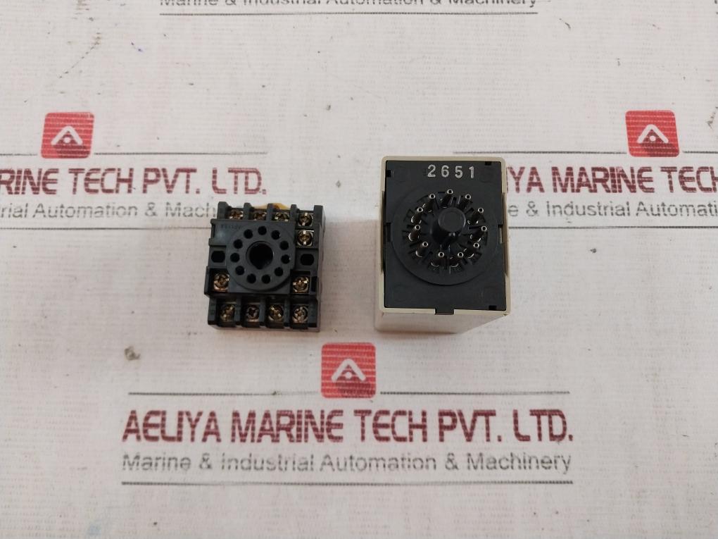 Sunflame Fe-61R Flame Eye Relay Ac 220V 50/60Hz Pf113A 2651