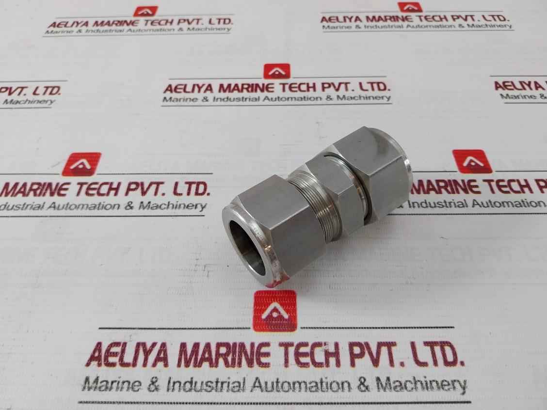 Superlok 316 Scf 1-1/4 S Stainless Steel Tube Fitting