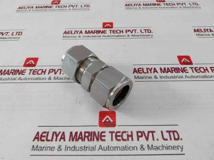 Superlok 316 Scf 1-1/4 S Stainless Steel Tube Fitting