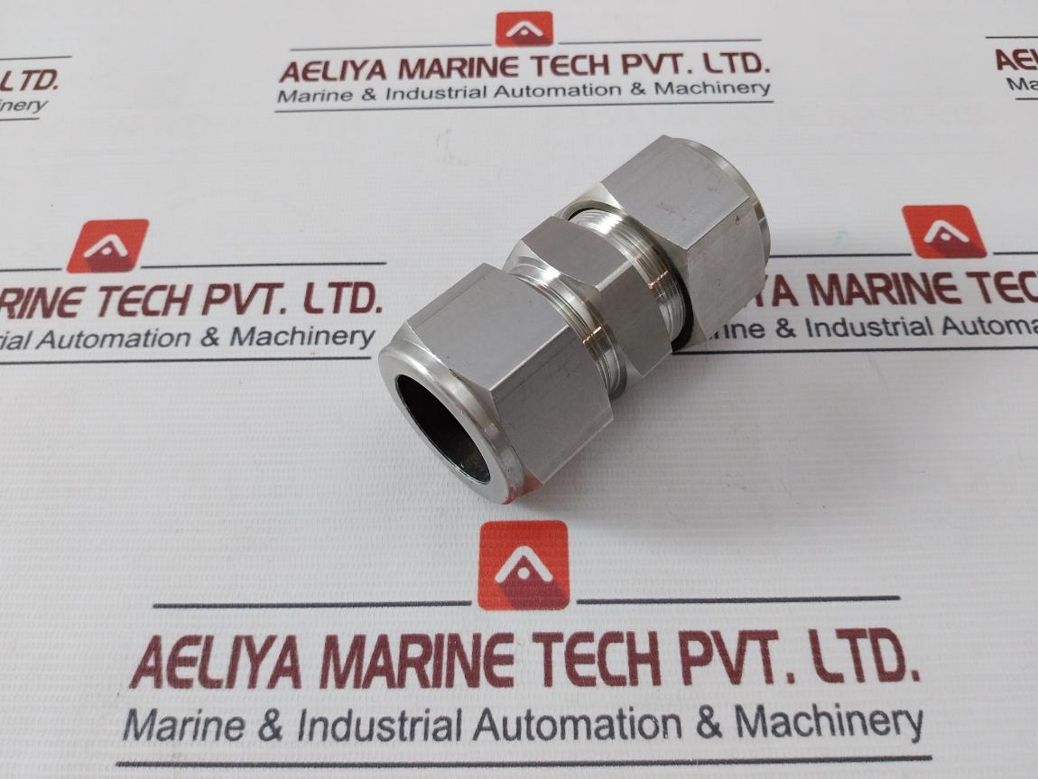 Superlok 316 Scv Ss Tube Fitting 316 Scb 1 1/4S