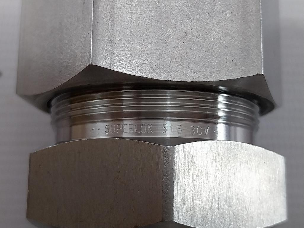 Superlok 316 Scv Ss Tube Fitting 316 Scb 1 1/4S