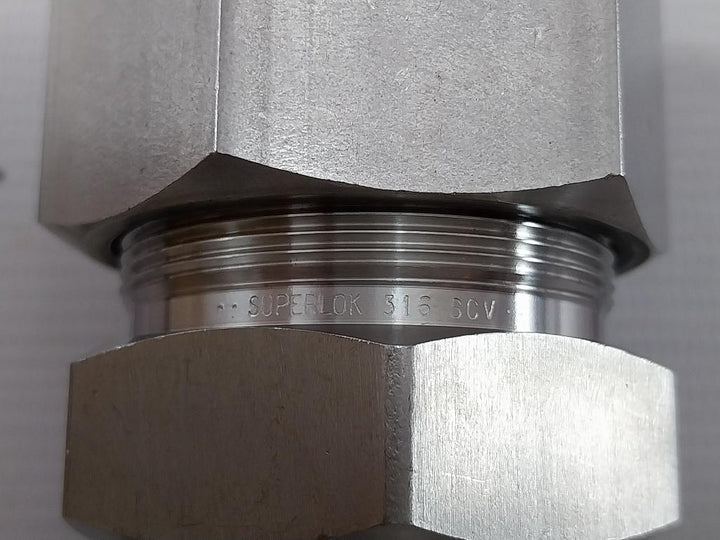 Superlok 316 Scv Ss Tube Fitting 316 Scb 1 1/4S