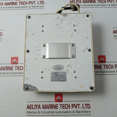 Surbhi Wall Mount Antenna 698~960/1710-2700 Mhz