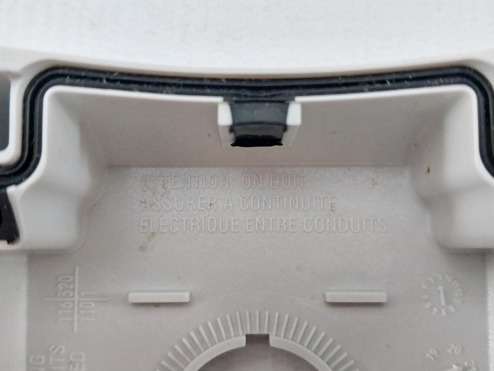 Surface Mounting Enclosure M22-i1 Eaton Ip67 Belepend0002/E04-133