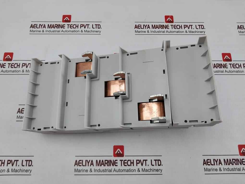 Sv 9345.710 Circuit-breaker Component Adaptor 3-pole 480v/600a