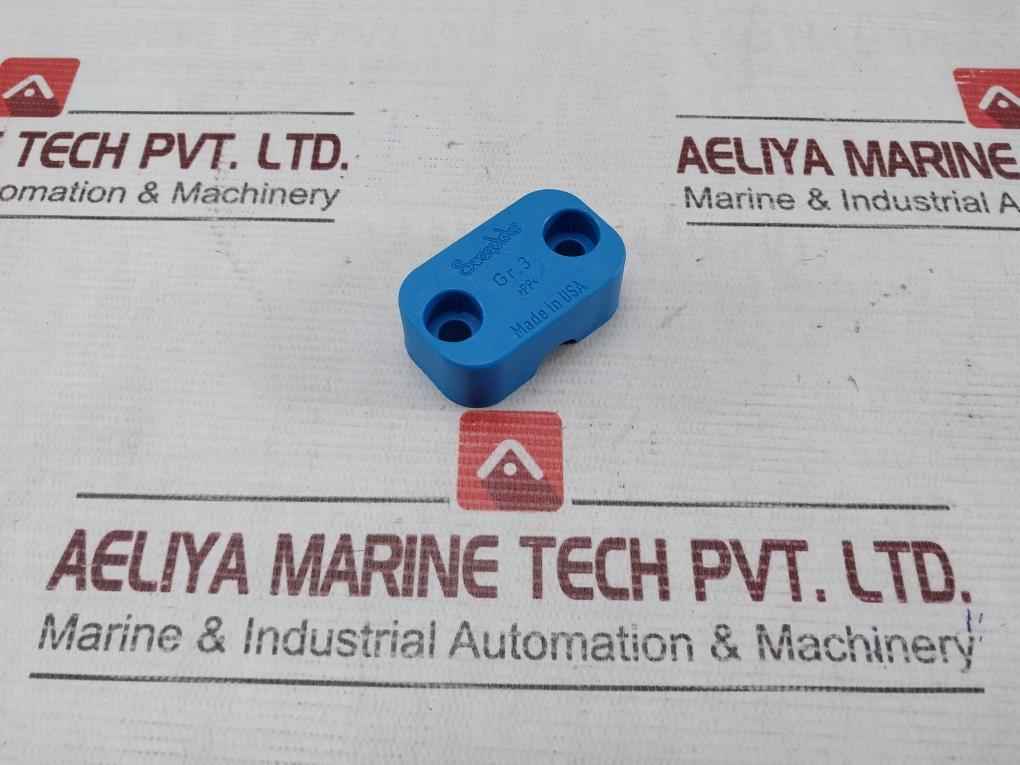 Swagelok 304-s3-pp-8T Bolted Plastic Clamp Tube Support Kit