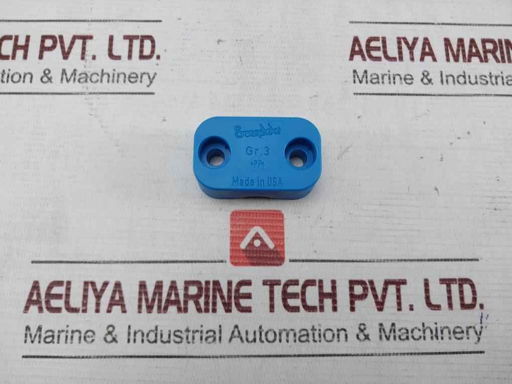 Swagelok 304-s3-pp-8T Bolted Plastic Clamp Tube Support Kit