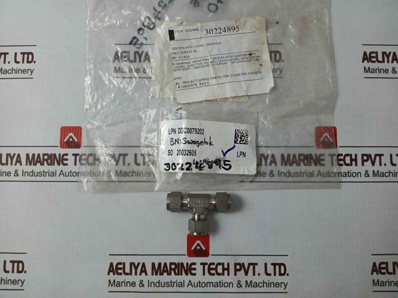 Swagelok 316 A92 Union Tee 3/8 Tube Fitting 316 A92/316 A22 1930472-06