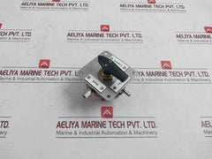Swagelok B-43Zf2 Ball Valve 150F At 2500 Psig