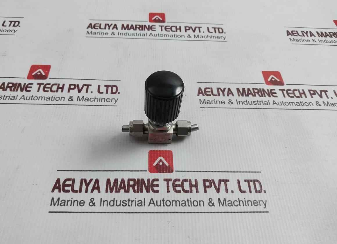 Swagelok C39084 Stainless Steel Integral Bonnet Needle Valve Tube Fitting