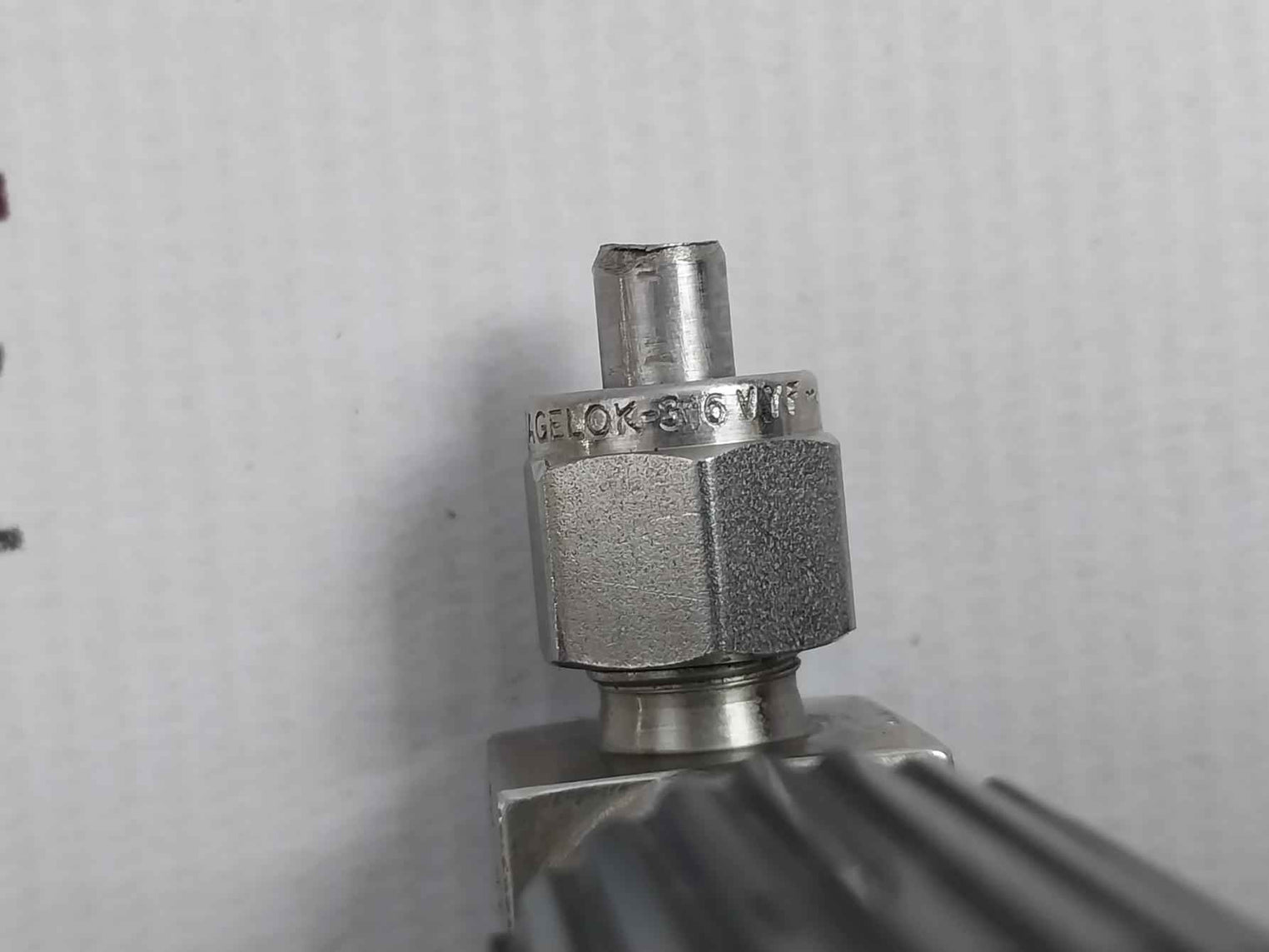 Swagelok C39084 Stainless Steel Integral Bonnet Needle Valve Tube Fitting