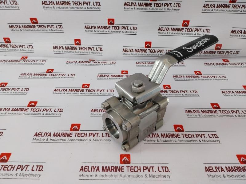 Swagelok Cf3M Ss-67Tsw20P Ball Valve 1.25 Inch