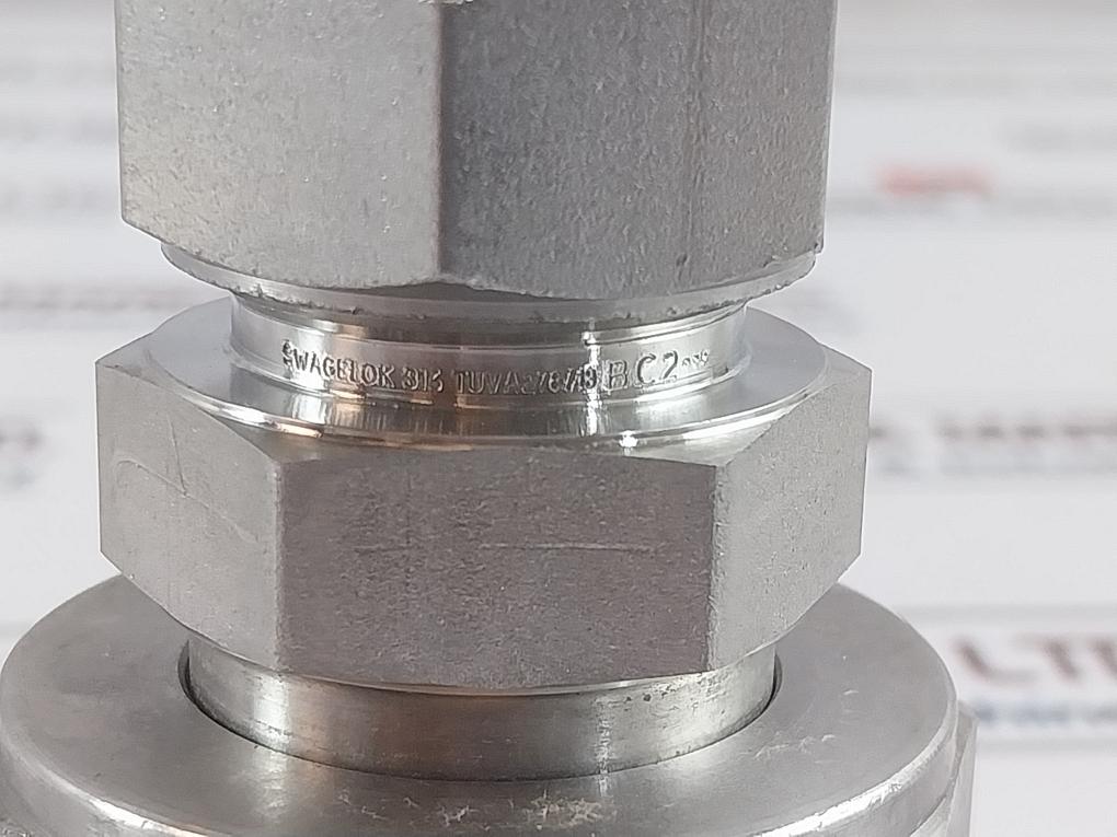 Swagelok SS-18MO-R-28M Reducer Tube Fitting 316 TUVA278/13 BC2