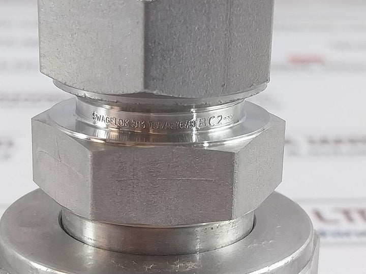 Swagelok SS-18MO-R-28M Reducer Tube Fitting 316 TUVA278/13 BC2