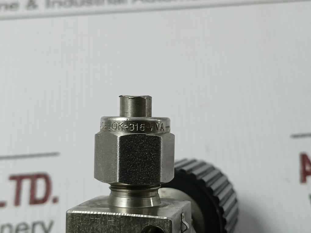 Swagelok Ss-4H Tube Fitting C33530