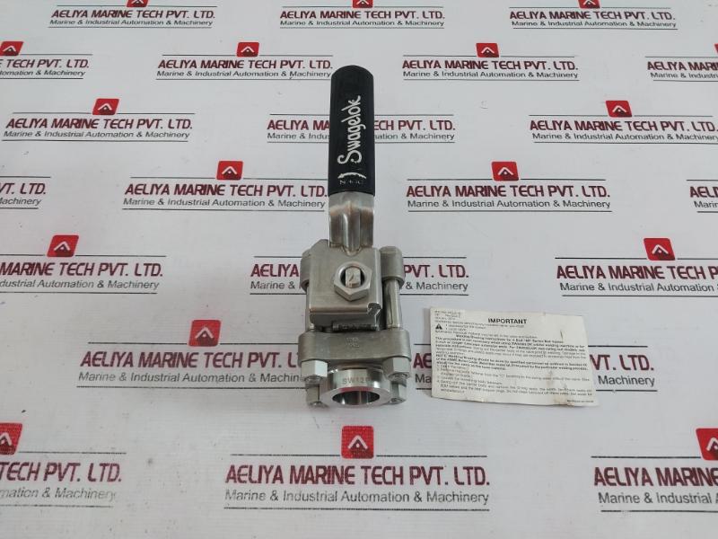 Swagelok Ss-65Tsw12P High-pressure Ball Valve 155212001 2200 Psig 6.8 Bar 22.2Mm