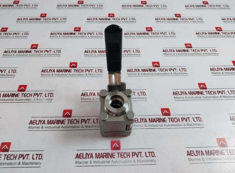 Swagelok Ss-65tsw12p Valve - 2200 Psig @ 100°f 906159001 Sw12p