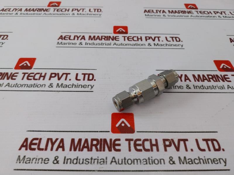 Swagelok Ss-chs4-5 Check Valve, 1/4 Inch Tube, 5 Psi Crk, 316 Stainless Steel