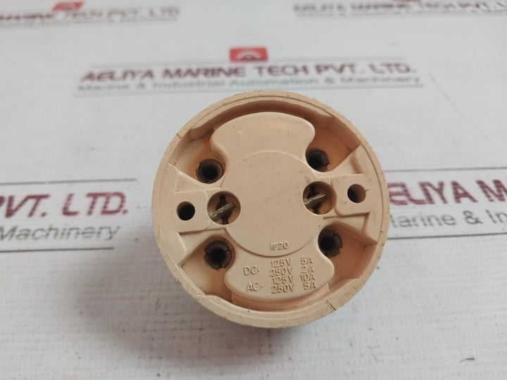 Switches And Cabin Concealed Receptacle Ip20 250V 2A