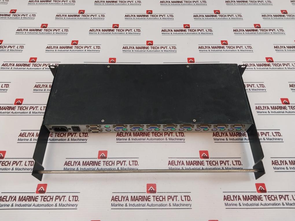 Switchview 10085 8-Port KVM Switch 520-182-009 100-240V~ 1A 50/60Hz