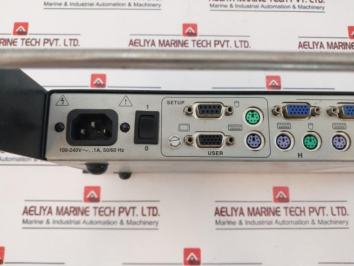 Switchview 10085 8-Port KVM Switch 520-182-009 100-240V~ 1A 50/60Hz
