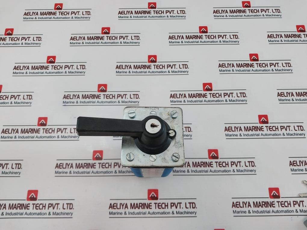 Switron Ynim353432-sa Control Switch 32A/660V Ac/Dc