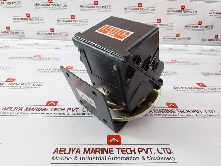 Switzer Gm-021-0O-d8D-2 Pressure Switch 100-1000Mmwc