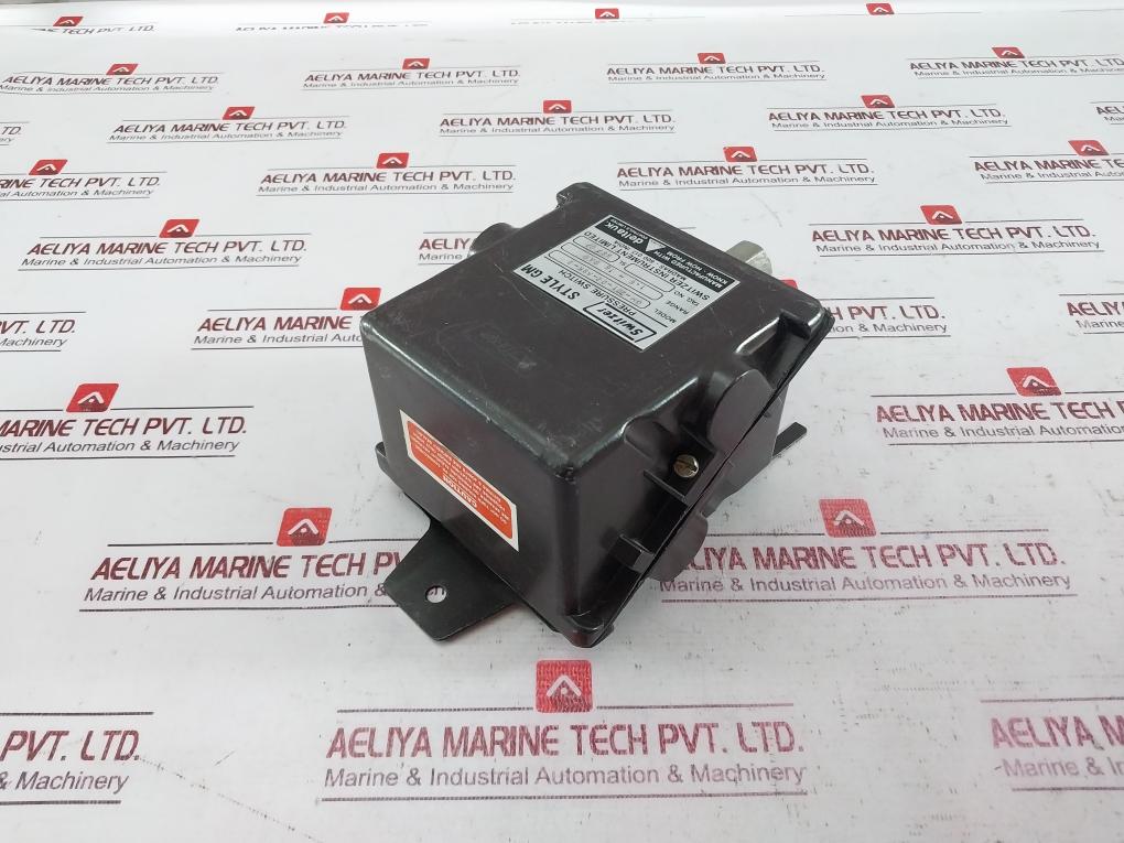 Switzer Gm-201-02-a8K-2 Pressure Switch 1.6-16 Bar Cf8M