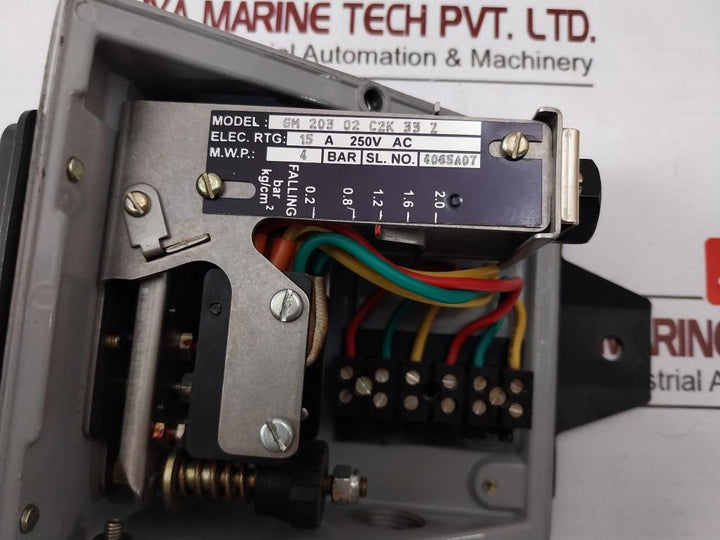 Switzer Gm 203 02 C2K 33 Z Pressure Switch 15A 250V Ac M.W.P: 4 Bar