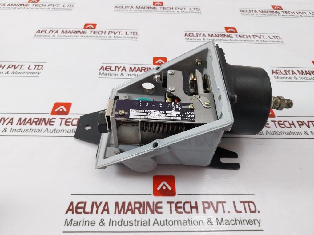 Switzer Gm 203 02 C2K 33 Z Pressure Switch 15A 250V Ac M.W.P: 4 Bar