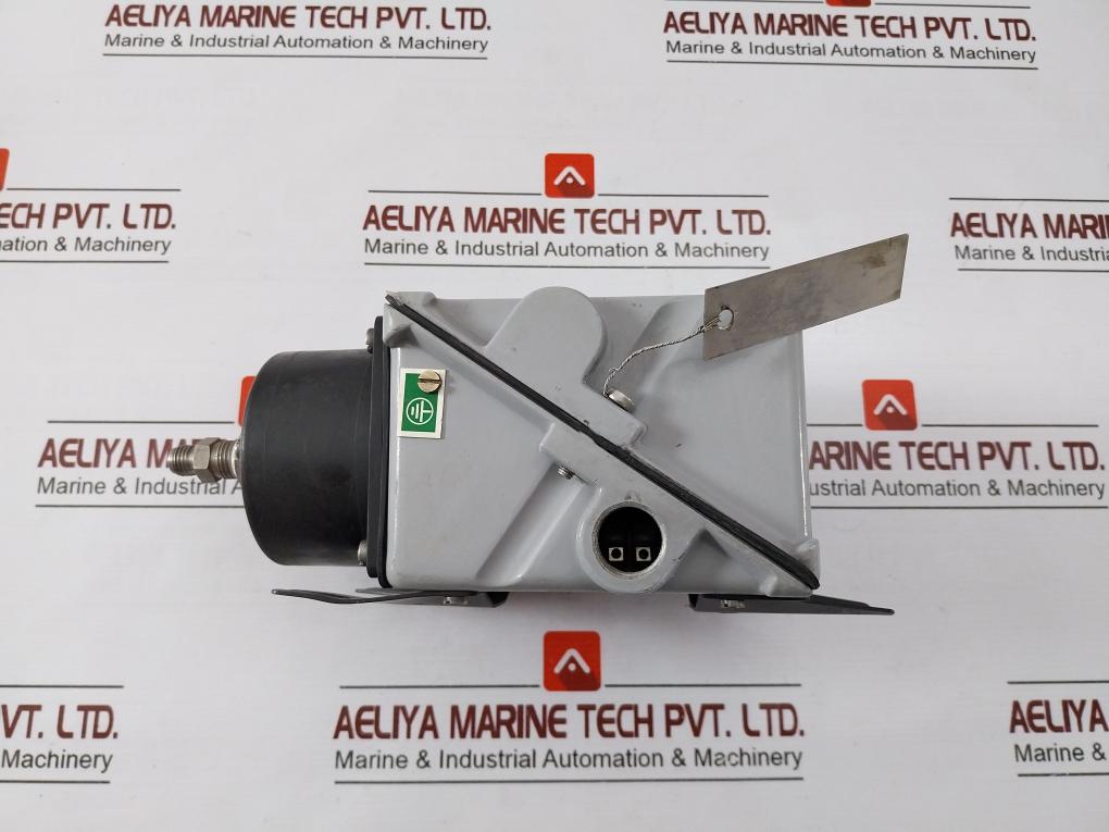 Switzer Gm 203 02 C2K 33 Z Pressure Switch 15A 250V Ac M.W.P: 4 Bar