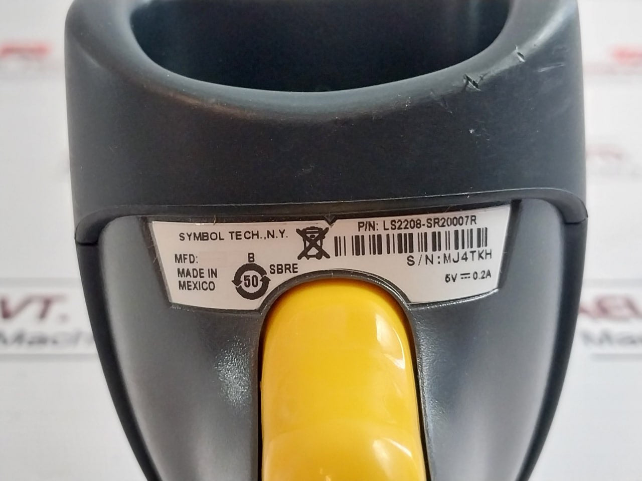 Symbol Ls2208-sr20007R Barcode Scanner With Cable Cba-u01-s07Zar 6V 0.2A Rev: C