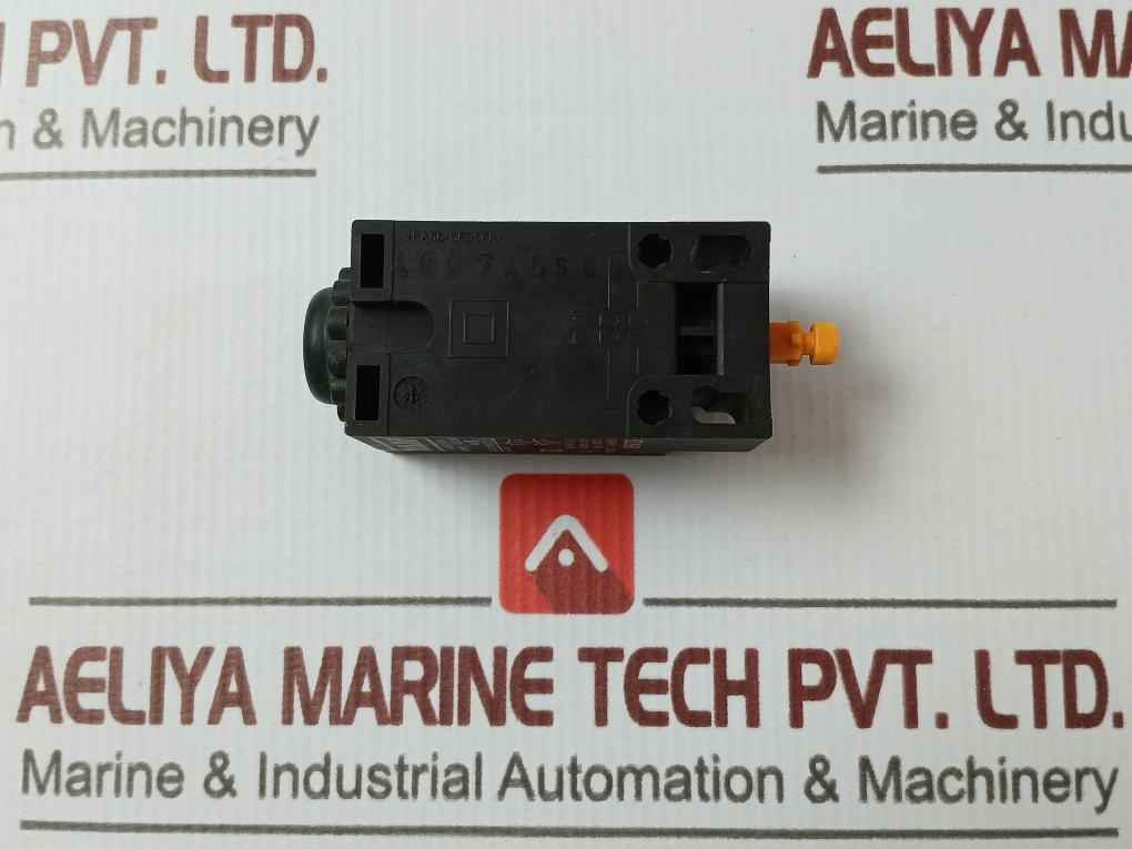 Rittal Sz 2586 Door Operated Switch Ac-15 230v 6a Dc-13 24v 10a