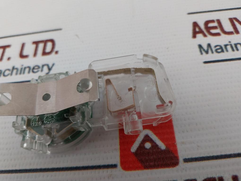 Lot of 3x T140 3345 Lamp Holder