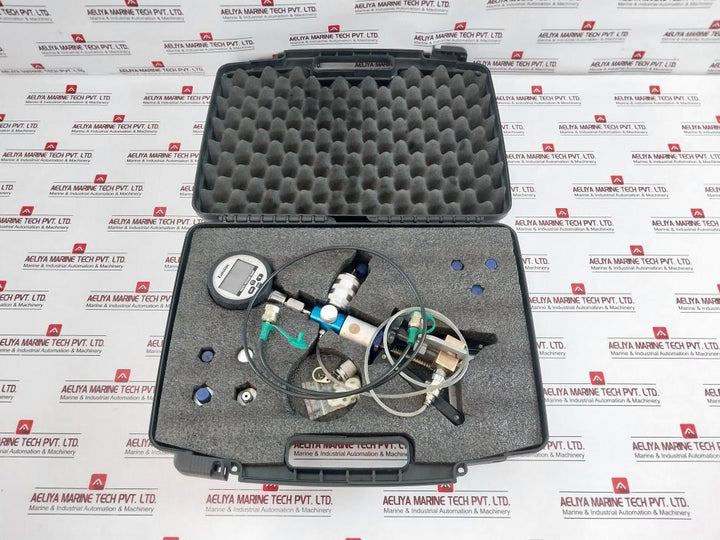 Taishio Ts-dpg-110 Pressure Calibrator Set Ip65, Various Fittings