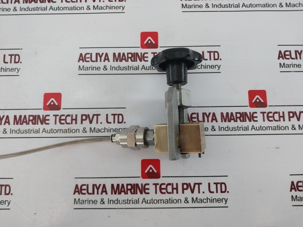 Taishio Ts-dpg-110 Pressure Calibrator Set Ip65, Various Fittings