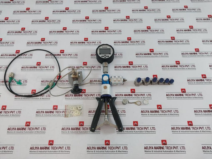 Taishio Ts-dpg-110 Pressure Calibrator Set Ip65, Various Fittings