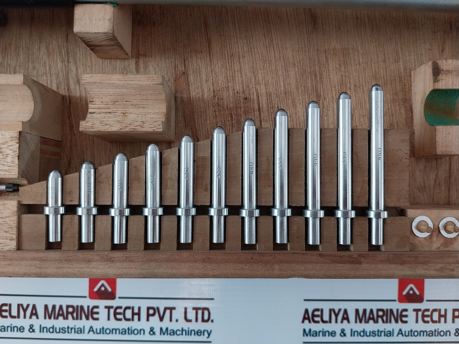 Takachiho Seiki Dial Gauge Set
