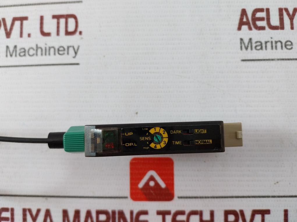 Takenaka F1Rh-j Plc Module Rack 12-24Vdc Seeka