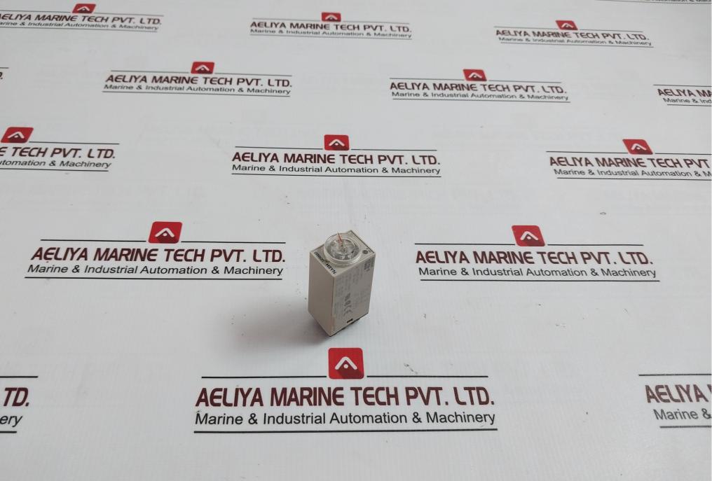 Omron H3yn-2 Time Delay Relay Iec60664-1 Ac250v Dc30v 50/60hz