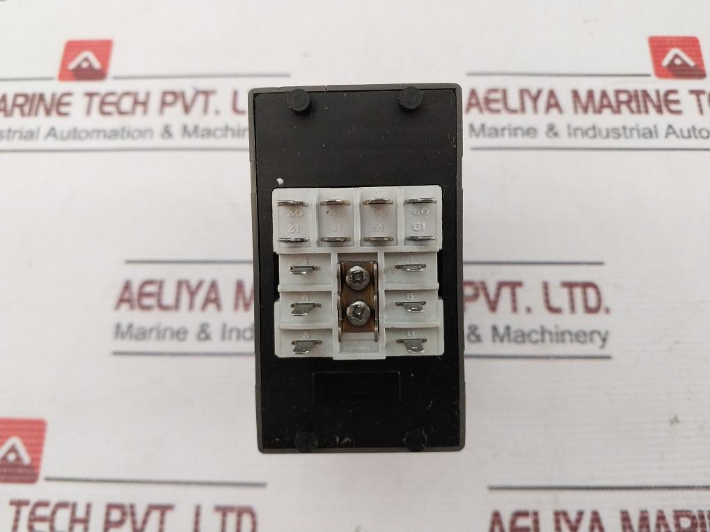 Tec 2820 Universal Time Relay Nfc 63100