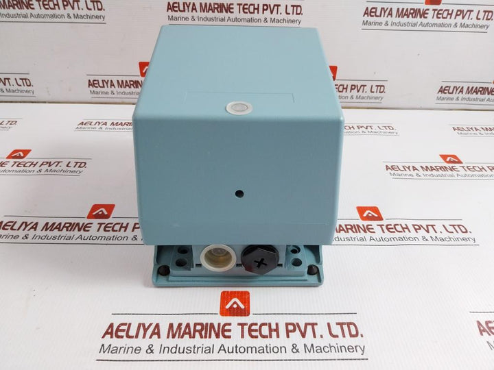 Telemecanique-Single-Foot-Switch-With-Cover-Xpem511-Ip66-7