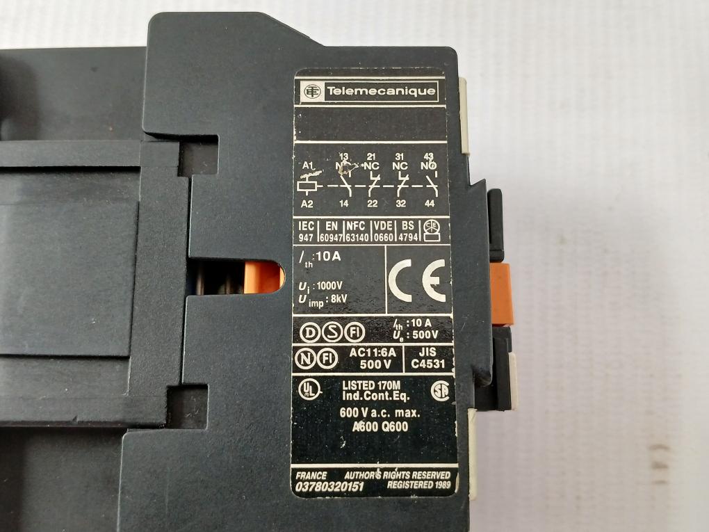 Telemecanique 440V 60Hz Control Relay Ca2 Dn 22