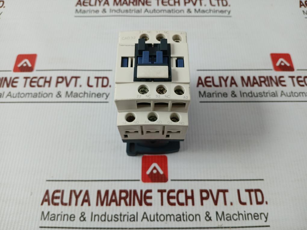 Telemecanique 690V/10A Control Relay Cad32
