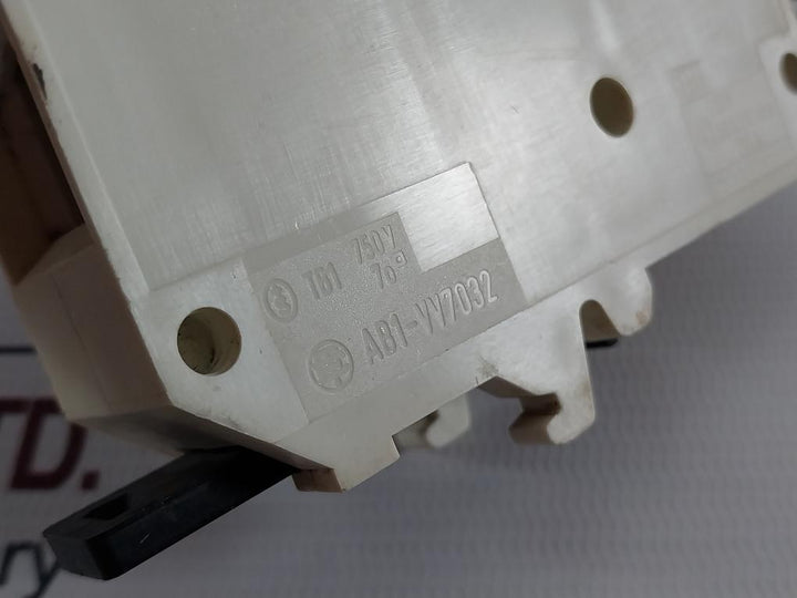 Telemecanique Ab1-vv7032 Terminal Block 750V 900V Dc 265A