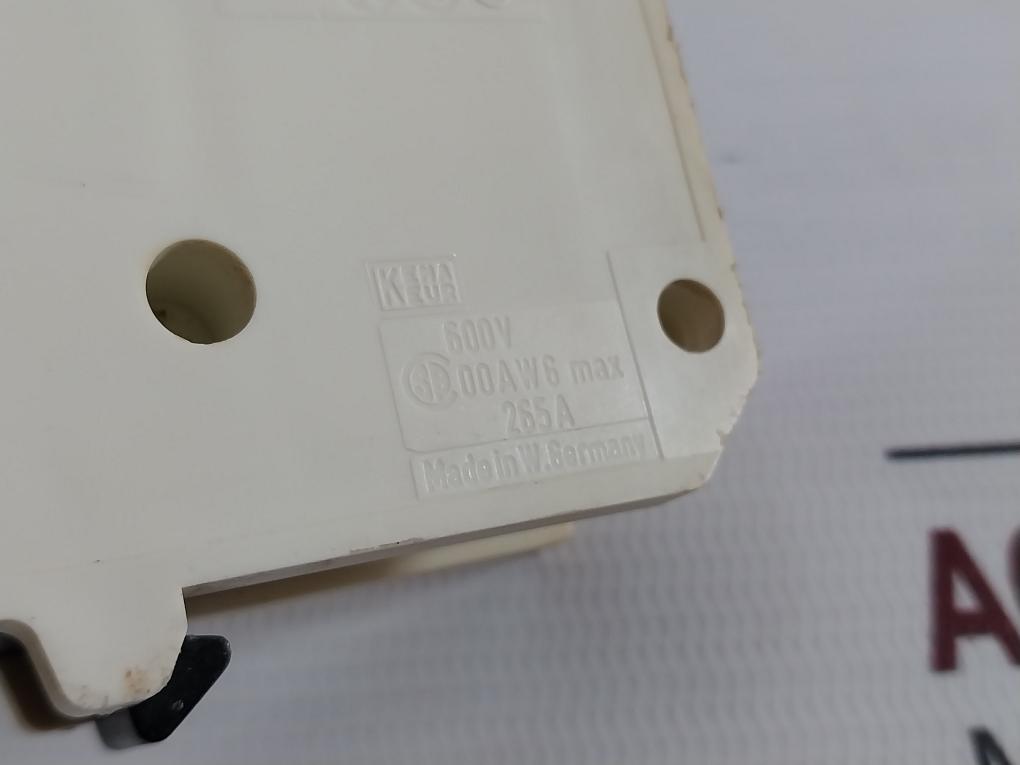 Telemecanique Ab1-vv7032 Terminal Block 750V 900V Dc 265A