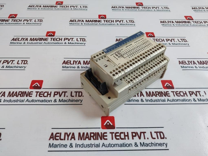 Telemecanique ABE7-H16R21 16 Digital I/O Base Interface Module 30 Vdc