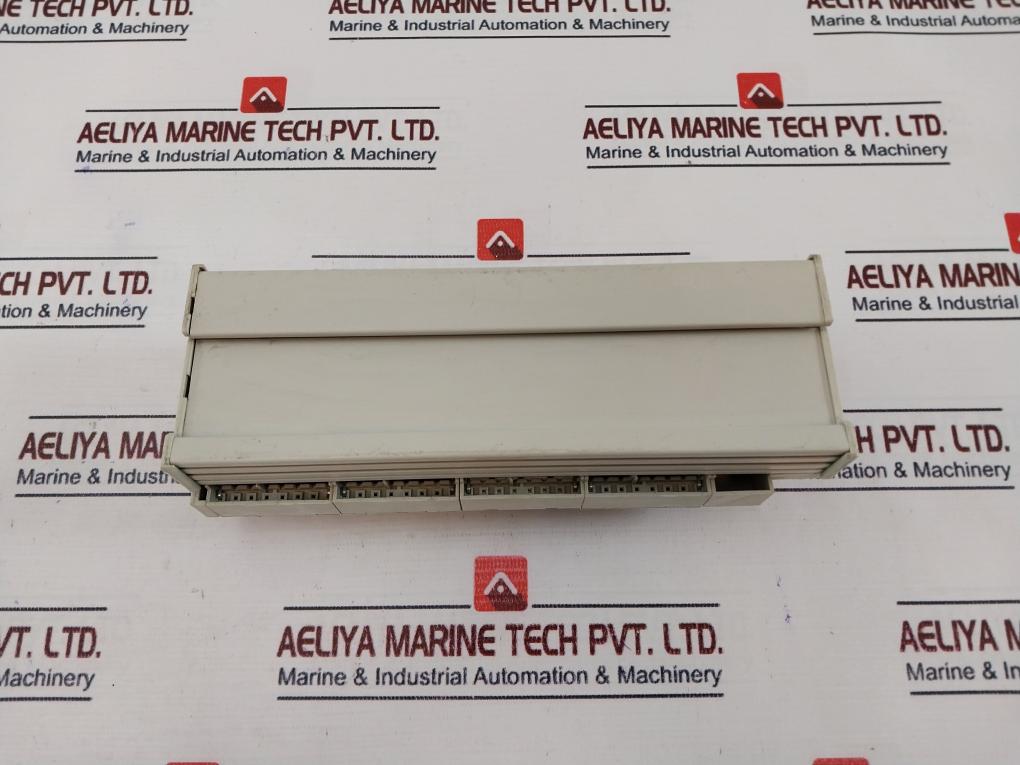 Telemecanique ABE7-R16S210 Electromechanical Output Relay Sub-base