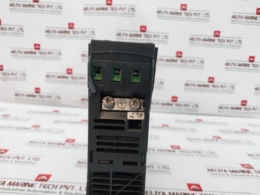 Telemecanique Atv32Hu15N4 Variable Speed Drive 1.5Kw-2Hp